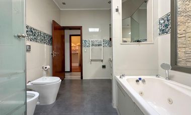 Casa en venta en Lanús Oeste 4 ambientes