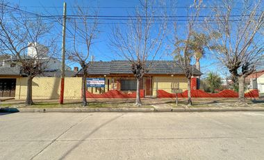 Casa en venta en Lanús Oeste 4 ambientes