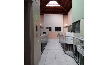 PH RESIDENCIAL LLANO BONITO / 67M / 2 HABITACION / AIRE ACONDICIONADO