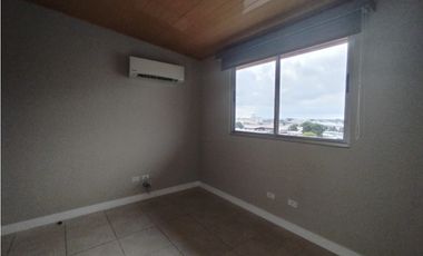 PH RESIDENCIAL LLANO BONITO / 67M / 2 HABITACION / AIRE ACONDICIONADO