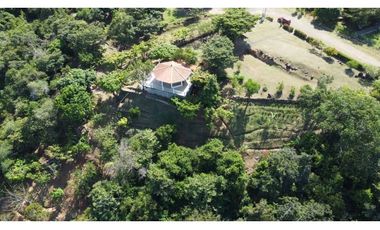 EL COPECITO / SAN CARLOS / 3277 M / BOHIO / 1 HABITACION / BBQ / AG