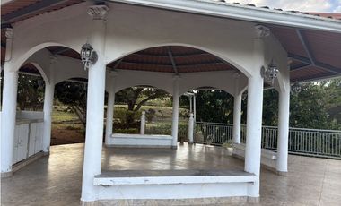 EL COPECITO / SAN CARLOS / 3277 M / BOHIO / 1 HABITACION / BBQ / AG