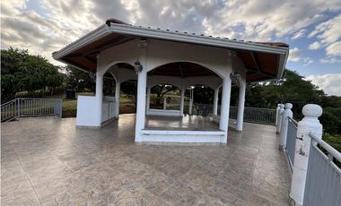 EL COPECITO / SAN CARLOS / 3277 M / BOHIO / 1 HABITACION / BBQ / AG