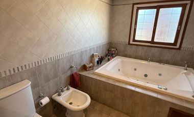 Casa en venta barrio Estrada