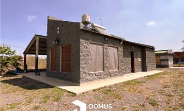 VENTA CASA BARRIO LOS NOGALES