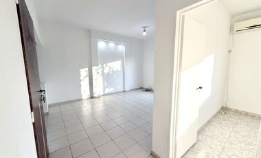 ALQUILER 2 AMB RAMOS MEJIA, ZONA UNLAM