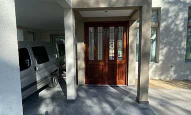 VENTA CASA 4 AMBIENTES MIRALAGOS II