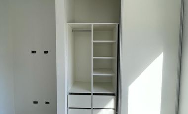 VENTA CASA 4 AMBIENTES MIRALAGOS II