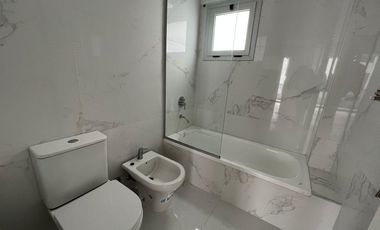 Departamento cuatro ambientes en Venta en Wilde Centro