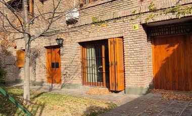 Casa en  Venta Excelente Zona Altos Nqn.