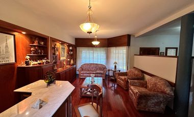 Casa en  zona residencial de Lujan