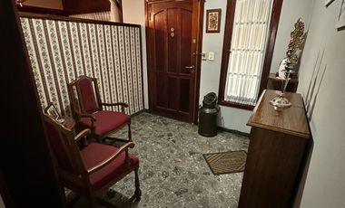 Casa en  zona residencial de Lujan