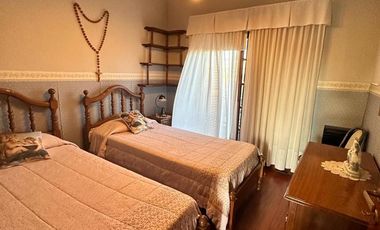 Casa en  zona residencial de Lujan