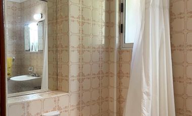 Residencia 5 ambientes sobre parcela de 1600 m² en la mejor zona del Bosque de Peralta Ramos