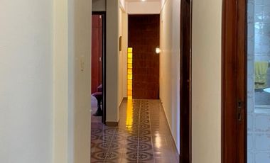 Residencia 5 ambientes sobre parcela de 1600 m² en la mejor zona del Bosque de Peralta Ramos