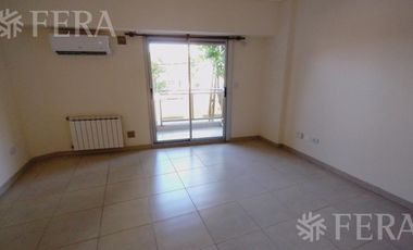 Alquiler de monoambiente con balcón en Sarandi