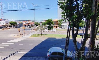 Alquiler de monoambiente con balcón en Sarandi