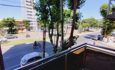 Alquiler de monoambiente con balcón en Sarandi