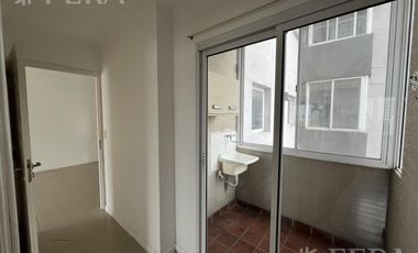 Venta departamento 3 ambientes con balcón en Wilde