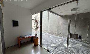 Venta departamento 3 ambientes con balcón en Wilde