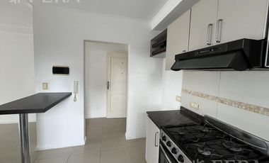 Venta departamento 3 ambientes con balcón en Wilde
