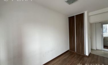 Venta departamento 3 ambientes con balcón en Wilde