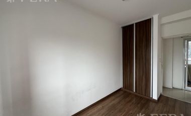 Venta departamento 3 ambientes con balcón en Wilde