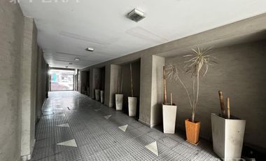 Venta departamento 3 ambientes con balcón en Wilde