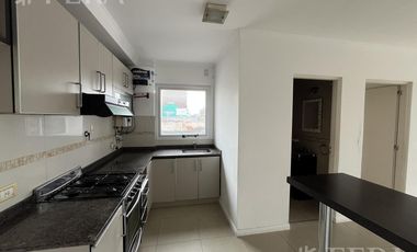Venta departamento 3 ambientes con balcón en Wilde