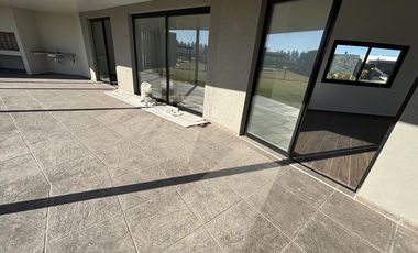 Venta casa 4 ambientes Barrio San Felipe,Canning