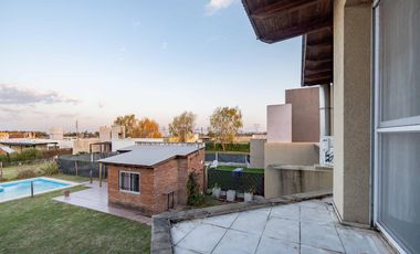 VENTA Casa 3 dormitorios en Tierra de sueños 2, Roldán