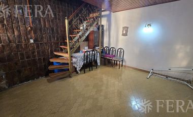 Venta casa 5 ambientes con cochera, patio con parrilla y terraza en Don Bosco