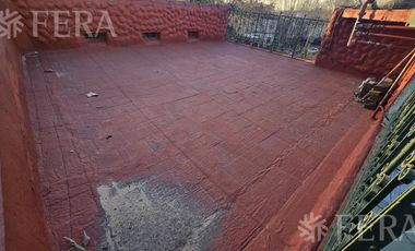 Venta casa 5 ambientes con cochera, patio con parrilla y terraza en Don Bosco