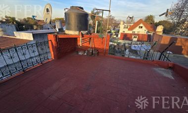 Venta casa 5 ambientes con cochera, patio con parrilla y terraza en Don Bosco