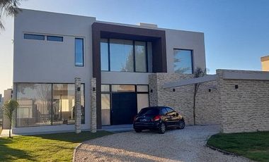 Casa en  Venta - PRINCIPADO CIUDAD NAUTICA - CANNING