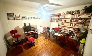 CASA 7 AMBIENTES CON JARDIN TERRAZA Y PARRILLA EN LA BOCA VENTA