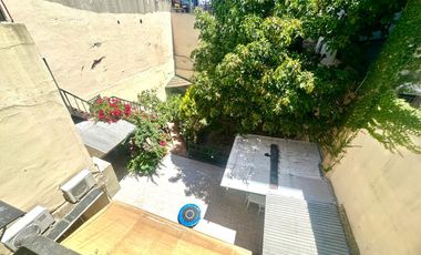 CASA 7 AMBIENTES CON JARDIN TERRAZA Y PARRILLA EN LA BOCA VENTA