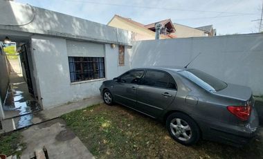 PH Independiente A REFACCIONAR a metros del MAR