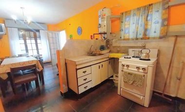 PH Independiente A REFACCIONAR a metros del MAR