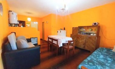 PH Independiente A REFACCIONAR a metros del MAR