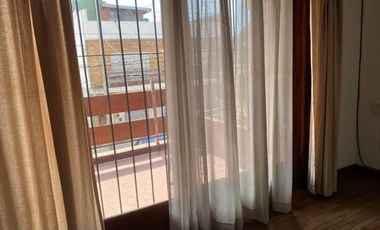 CASA 4 AMB EN VENTA EN SAN ANDRÉS JARDÍN PARRILLA