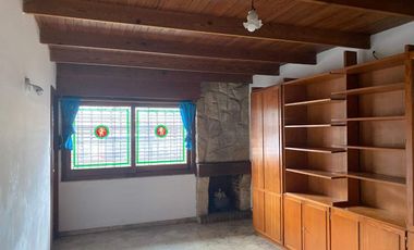 CASA 4 AMB EN VENTA EN SAN ANDRÉS JARDÍN PARRILLA