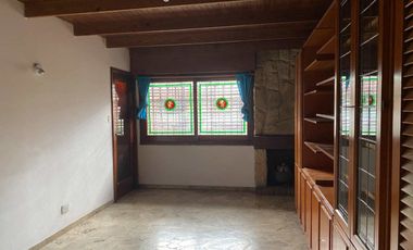 CASA 4 AMB EN VENTA EN SAN ANDRÉS JARDÍN PARRILLA