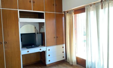 CASA 4 AMB EN VENTA EN SAN ANDRÉS JARDÍN PARRILLA