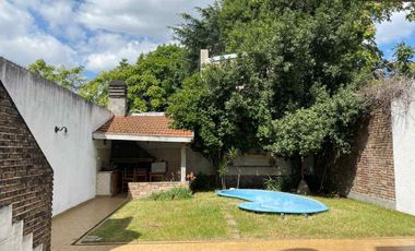 CASA 4 AMB EN VENTA EN SAN ANDRÉS JARDÍN PARRILLA