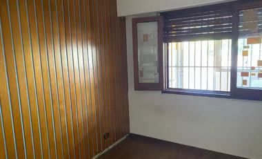 CASA 4 AMB EN VENTA EN SAN ANDRÉS JARDÍN PARRILLA