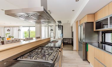 Venta - Casa 2 plantas - Jardín - Pileta - Lagos de Canning