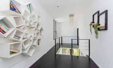 Venta - Casa 2 plantas - Jardín - Pileta - Lagos de Canning