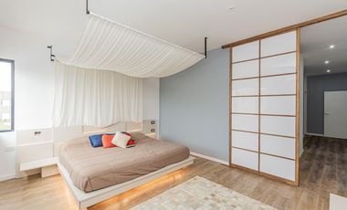 Venta - Casa 2 plantas - Jardín - Pileta - Lagos de Canning