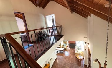 Casa en Venta - APTO CREDITO 4 DORMITORIOS - PISCINA Barrio Maschwitz Privado